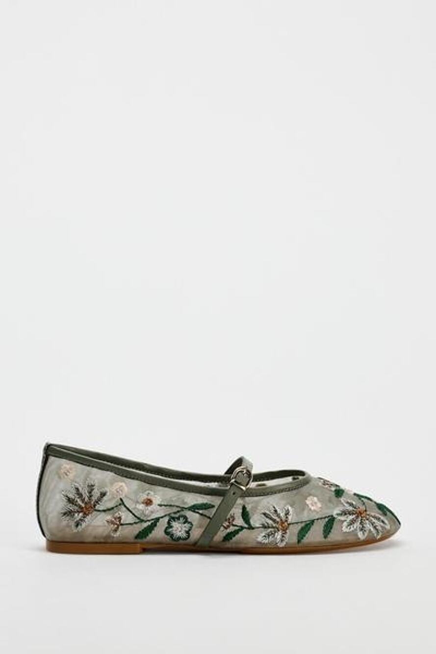 ZARA Floral Embroidery Mesh Ballet Flats - 9